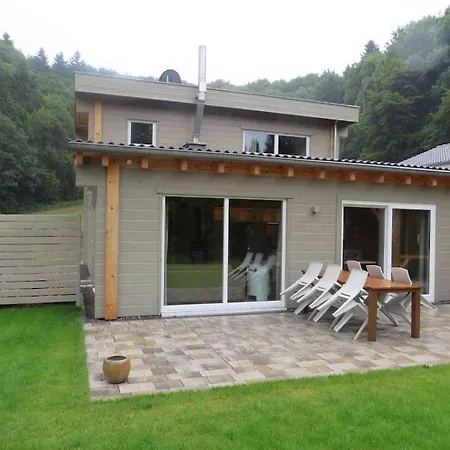 In Rieden With Swimming Pool Holiday home Volkesfeld